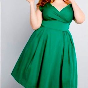 $128 ModCloth Emily and Fin Florence Dress Lrg